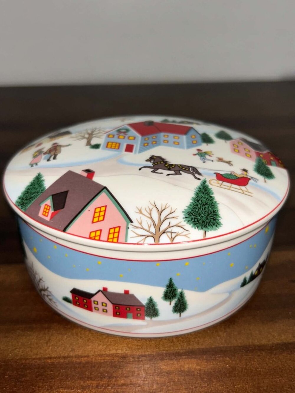 Vintage Mikasa Christmas Holiday Village Lidded Porcelain Candy Dish Trinket